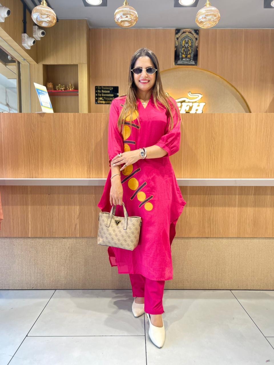 Women’s Pink Straight Kurta with Matching Bottom – Golden Embroidered Designer Kurta S