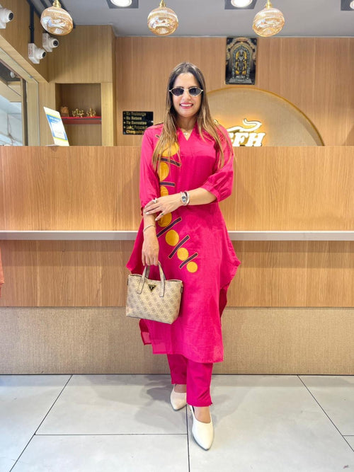 Women’s Pink Straight Kurta with Matching Bottom – Golden Embroidered Designer Kurta S